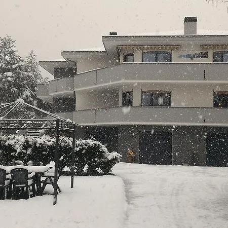Valchiavenna - Foresteria Lombarda Con Parcheggio Privato Sul Posto! Apprezzata Gestione Familiare Dal 2012, Qualita-prezzo Top! 