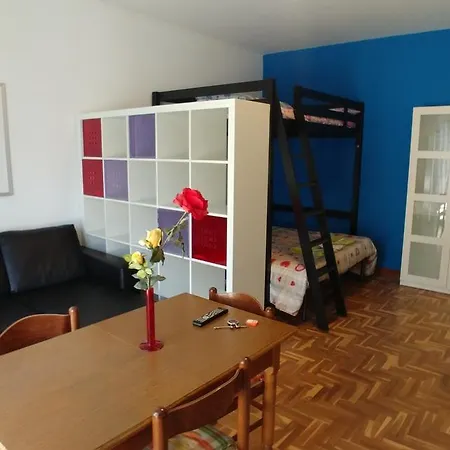 Valchiavenna - - - - - Vacanze - Affittacamere *