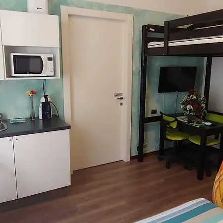 Valchiavenna - - - - - Vacanze - *